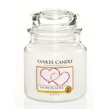 Yankee Candle Snow In Love Candle ( sníh v lásce ) - Vonná svíčka 411.0 g