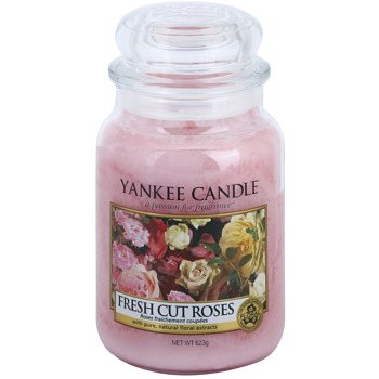 Yankee Candle Fresh Cut Roses vonná svíčka Classic velká 623 g