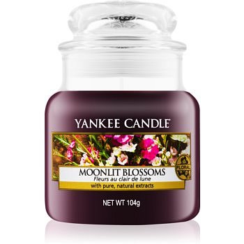 Yankee Candle Moonlit Blossoms vonná svíčka Classic malá 104 g